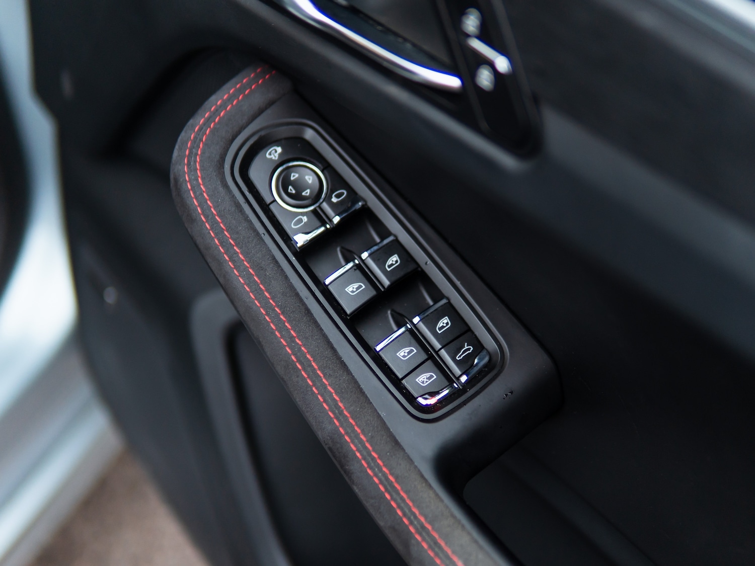 Used Porsche Macan 2020 for sale - 77520410: Photo 21