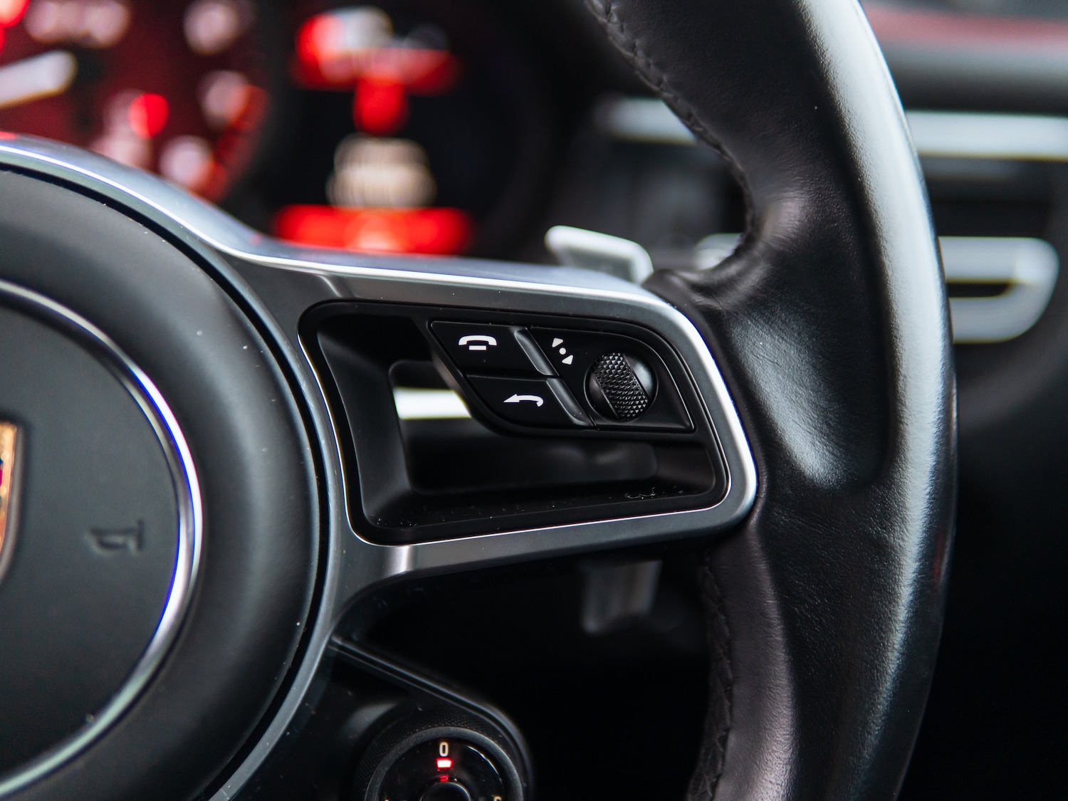 Used Porsche Macan 2020 for sale - 77520410: Photo 30