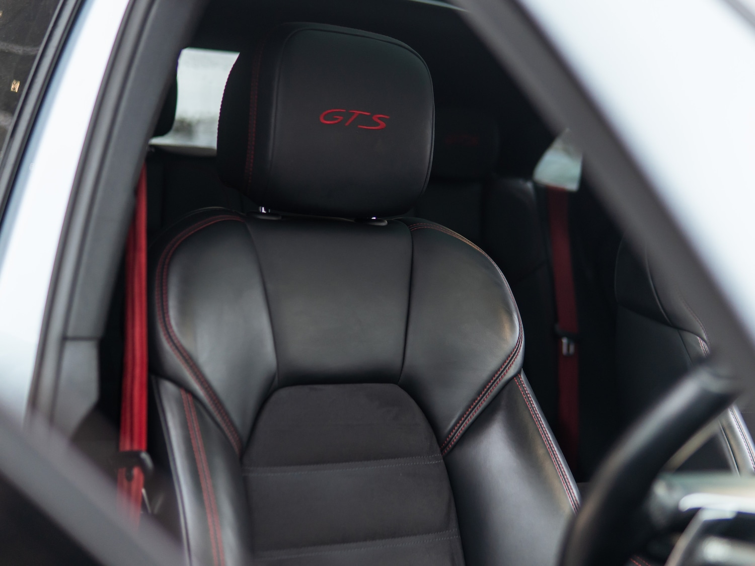 Used Porsche Macan 2020 for sale - 77520410: Photo 9