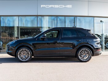 Used Porsche Cayenne 2022 for sale - 78363110: Photo