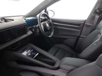 Used Porsche Macan 2025 for sale - 74695167: Photo