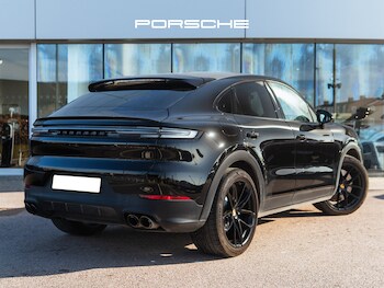 Used Porsche Cayenne 2024 for sale - 78153391: Photo