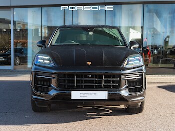 Used Porsche Cayenne 2024 for sale - 78153391: Photo