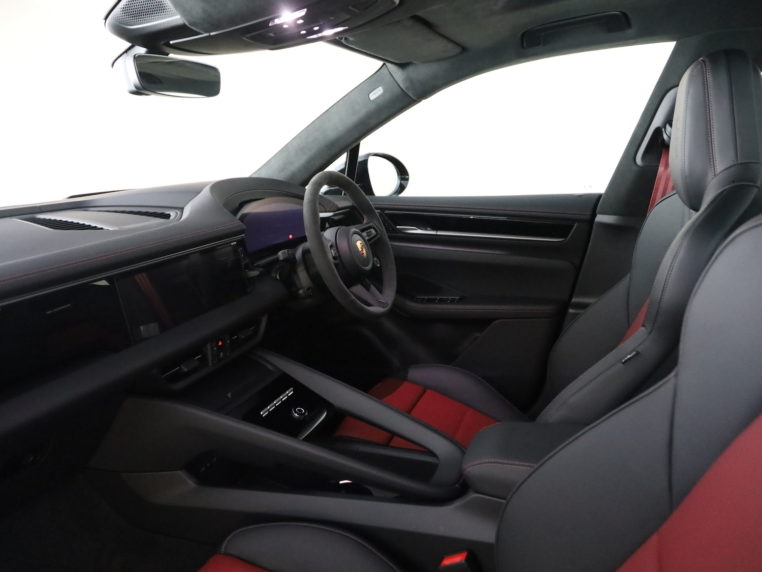 Used Porsche Macan 2025 for sale - 77262829: Photo 10