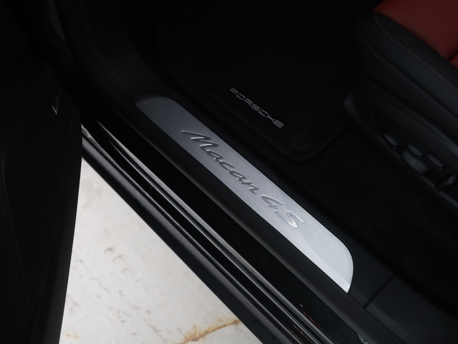 Used Porsche Macan 2025 for sale - 77262829: Photo 11