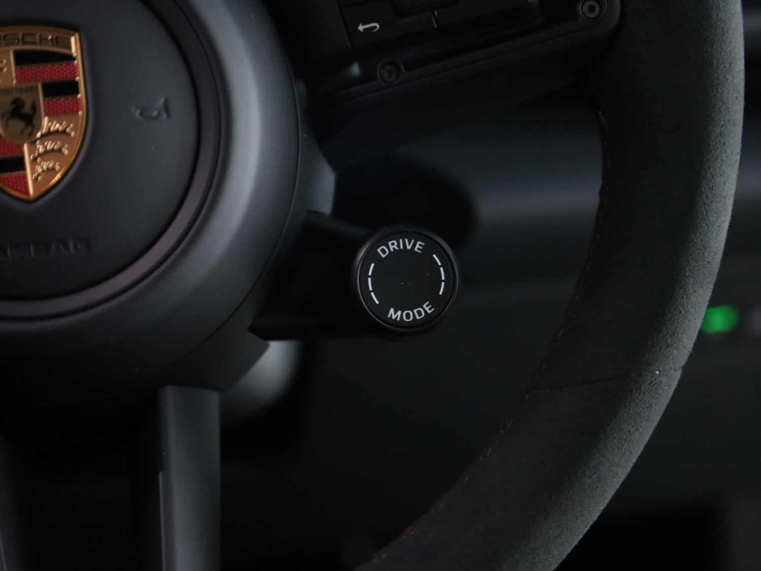 Used Porsche Macan 2025 for sale - 77262829: Photo 25