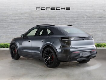 Used Porsche Macan 2025 for sale - 77262829: Photo