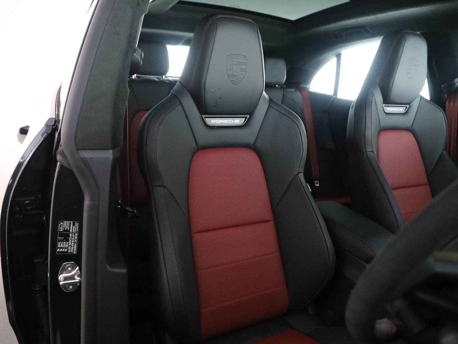 Used Porsche Macan 2025 for sale - 77262829: Photo 40