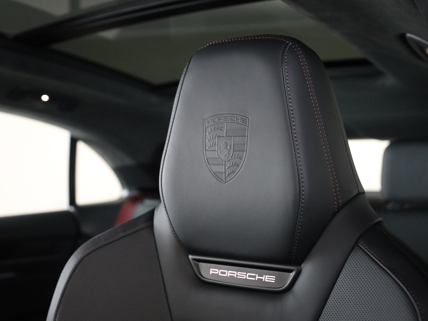 Used Porsche Macan 2025 for sale - 77262829: Photo 42