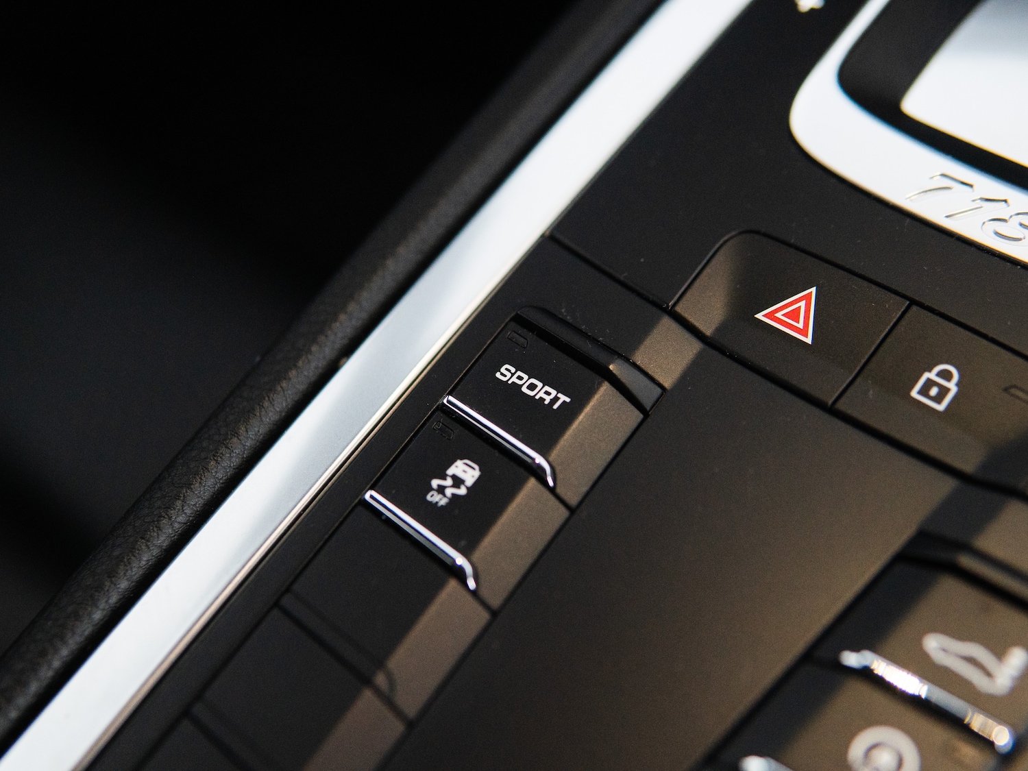 Used Porsche 718 Cayman 2022 for sale - 76627431: Photo 18