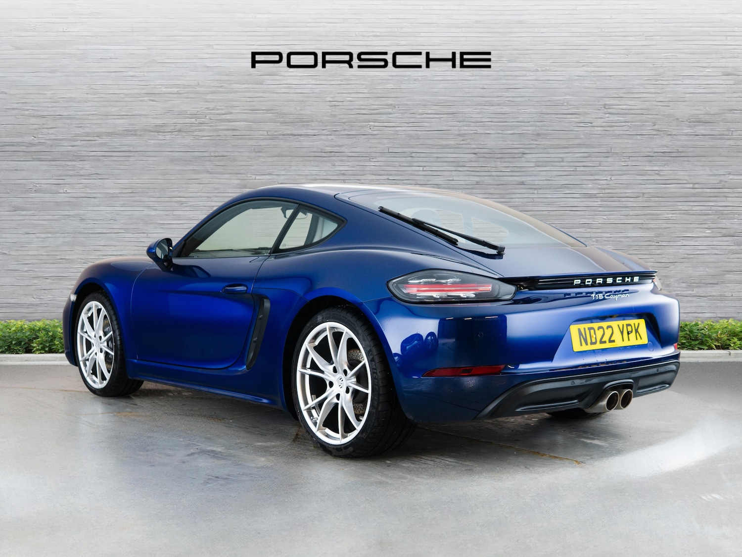 Used Porsche 718 Cayman 2022 for sale - 76627431: Photo 2