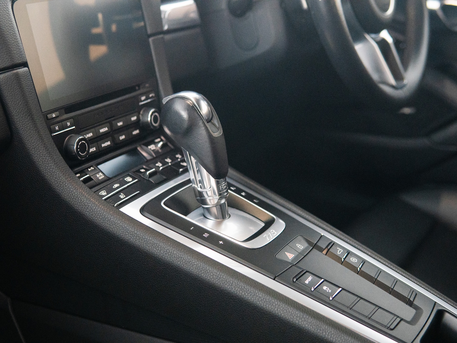 Used Porsche 718 Cayman 2022 for sale - 76627431: Photo 24