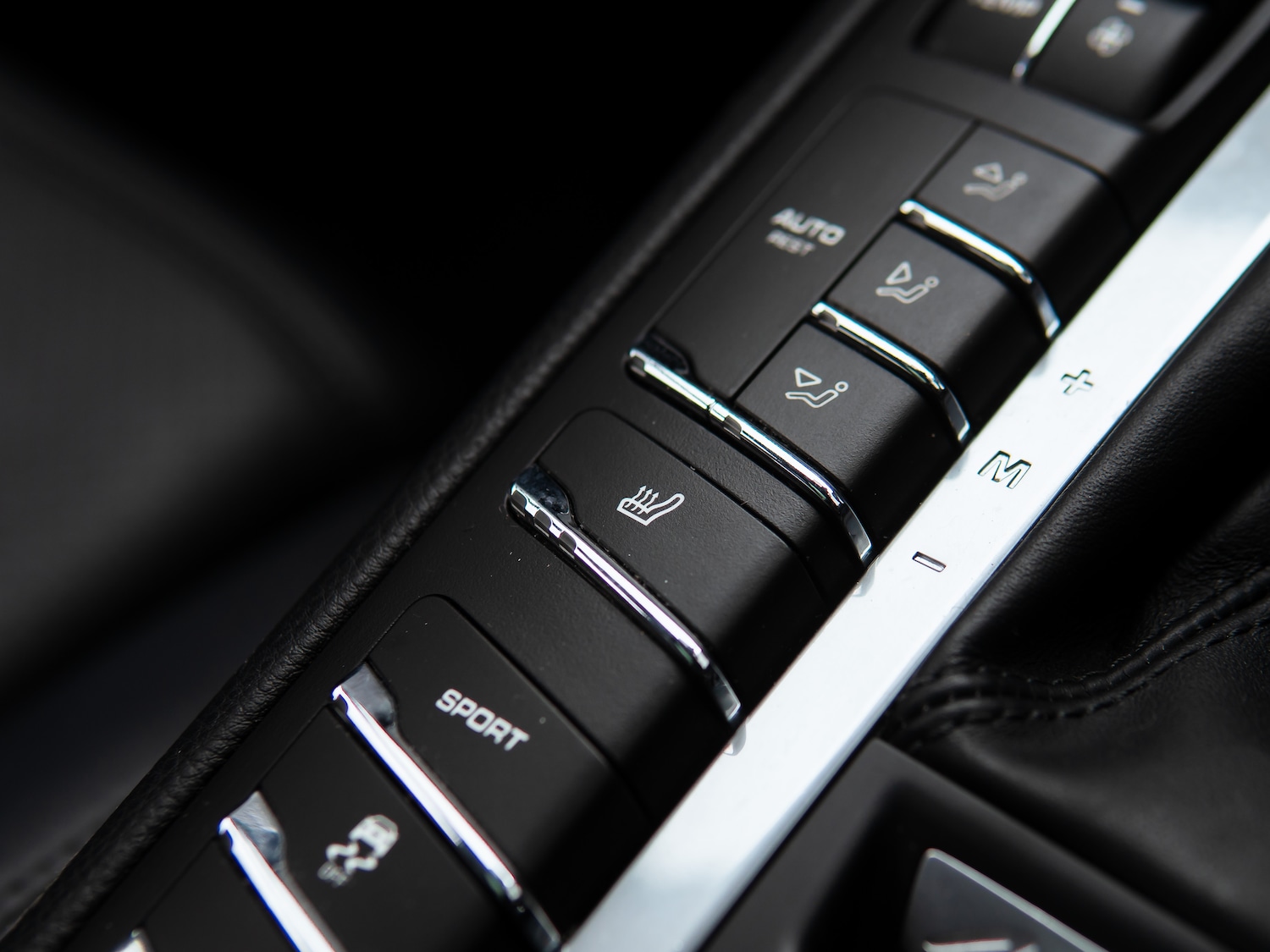 Used Porsche Macan 2021 for sale - 77608395: Photo 14