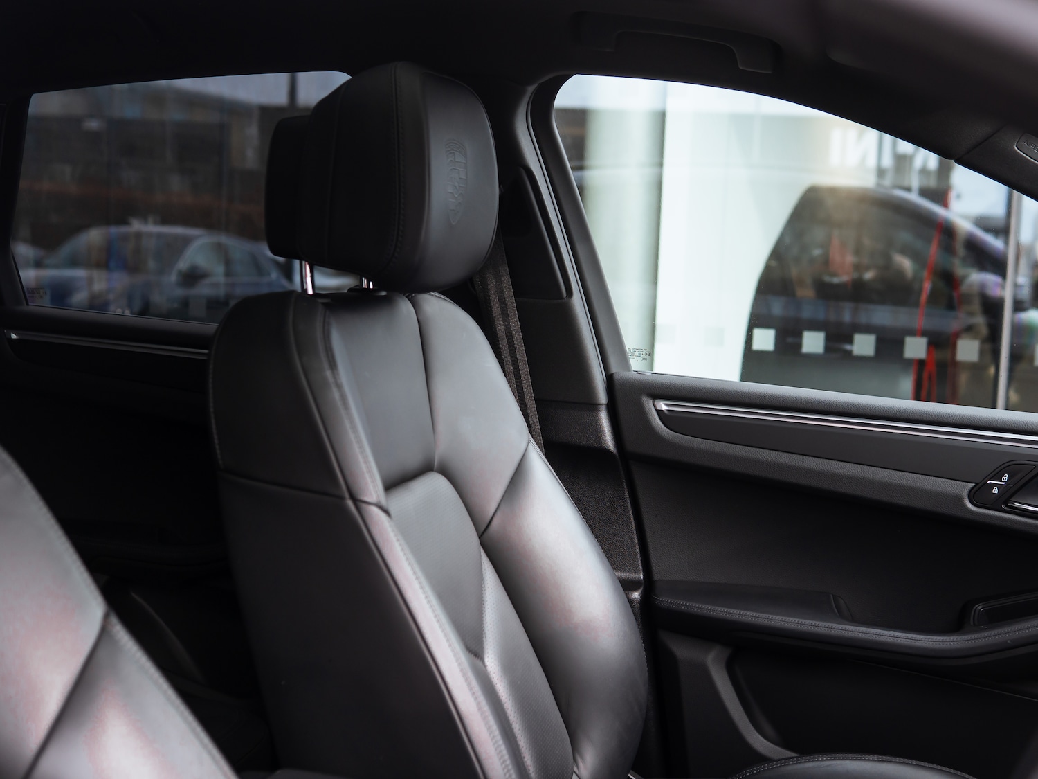 Used Porsche Macan 2021 for sale - 77608395: Photo 18