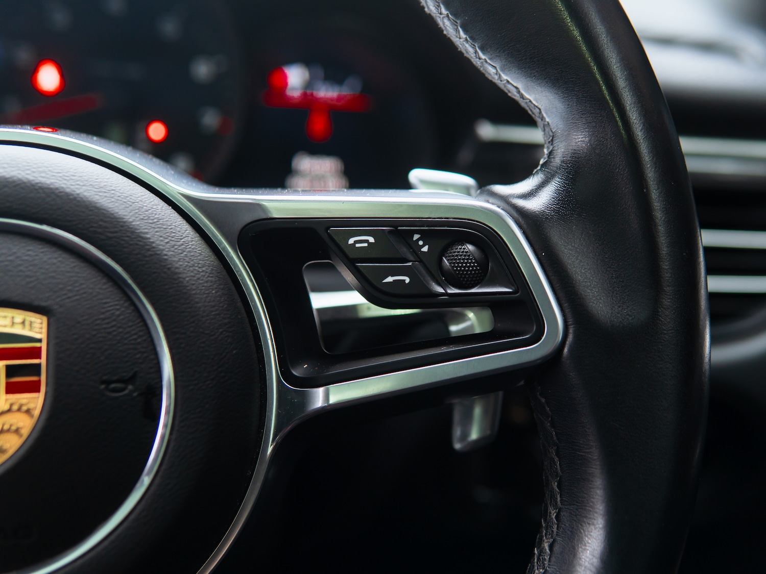 Used Porsche Macan 2021 for sale - 77608395: Photo 29