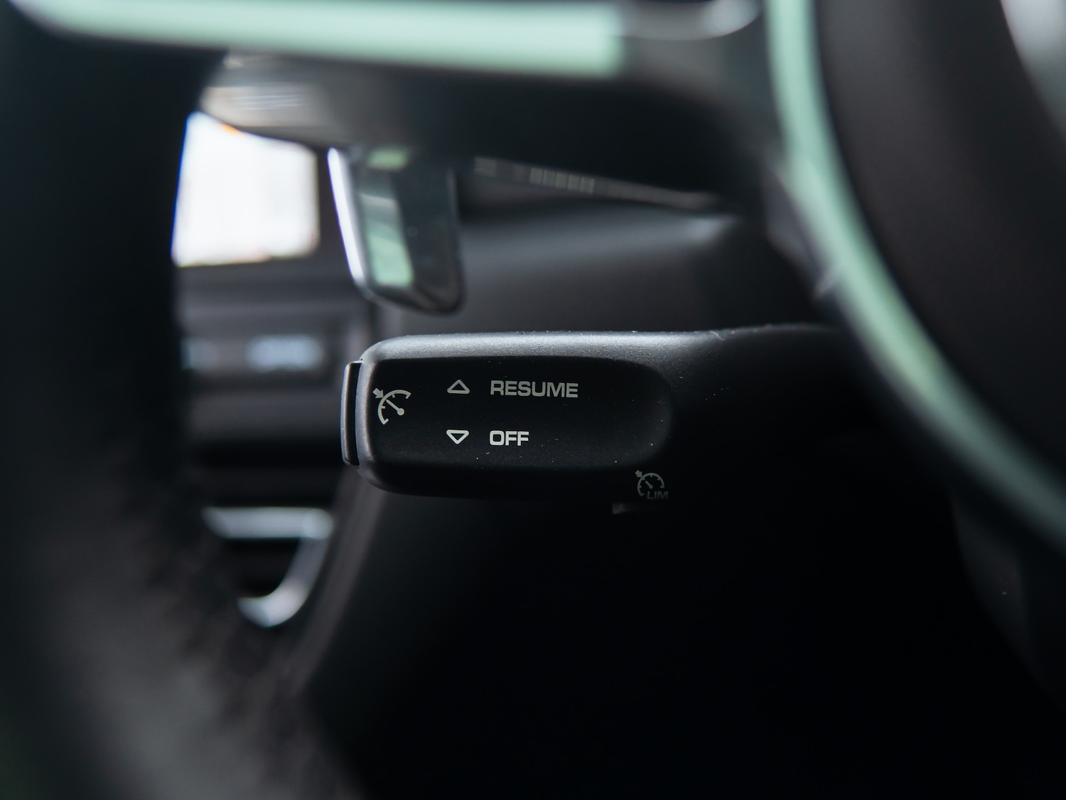 Used Porsche Macan 2021 for sale - 77608395: Photo 32