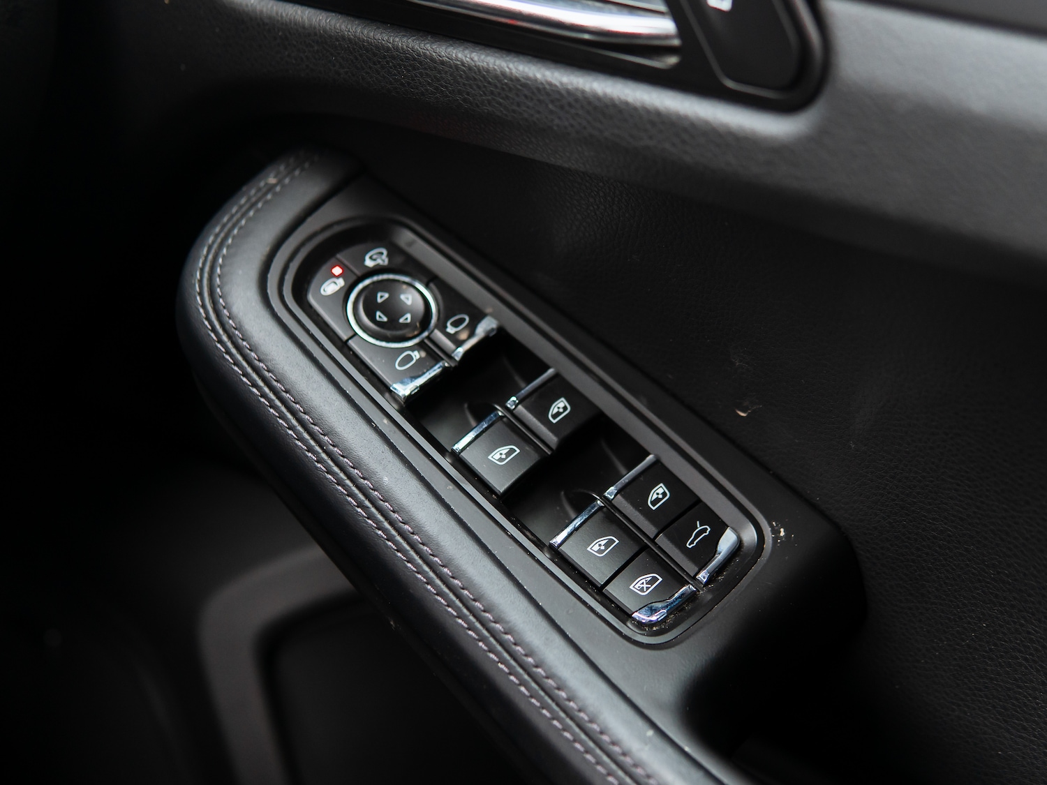 Used Porsche Macan 2021 for sale - 77608395: Photo 33