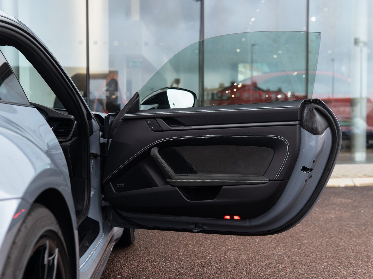 Used Porsche 911 2024 for sale - 77463306: Photo 10