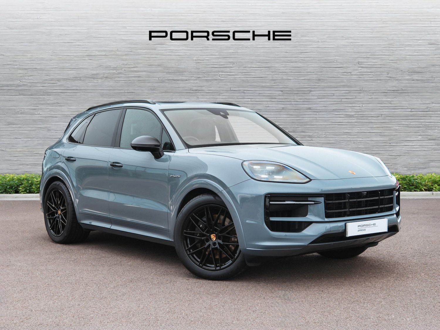 Used Porsche Cayenne 2024 for sale - 76197117: Photo 1