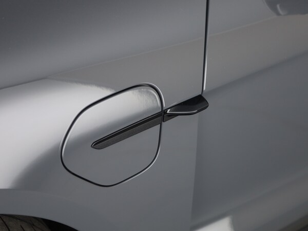 Used Porsche Taycan 2025 for sale - 75585871: Photo 17
