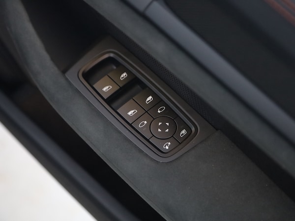 Used Porsche Taycan 2025 for sale - 75585871: Photo 23