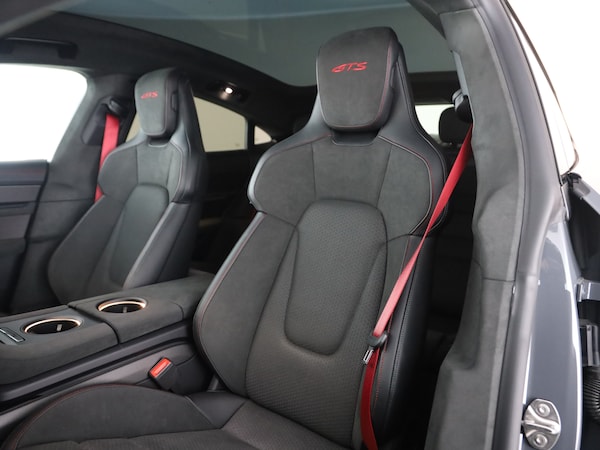 Used Porsche Taycan 2025 for sale - 75585871: Photo 26