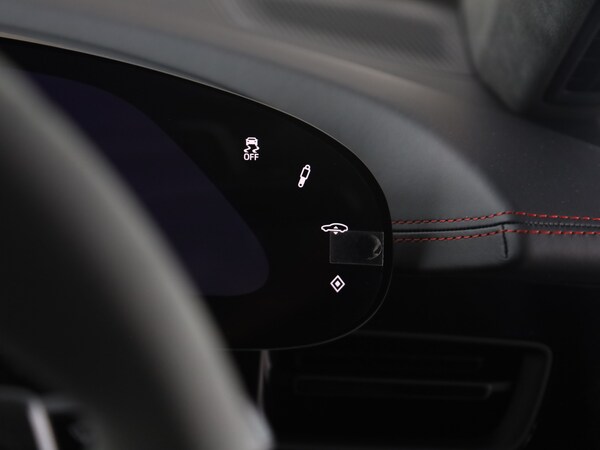 Used Porsche Taycan 2025 for sale - 75585871: Photo 27