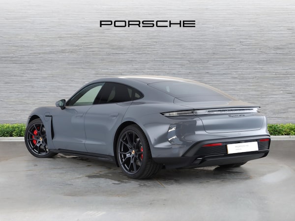 Used Porsche Taycan 2025 for sale - 75585871: Photo 2