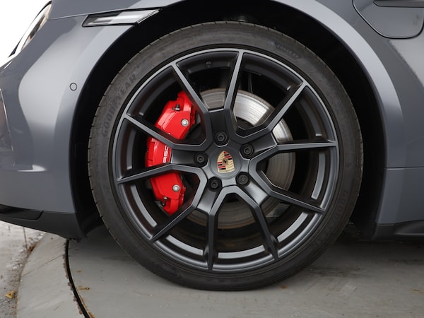 Used Porsche Taycan 2025 for sale - 75585871: Photo 3