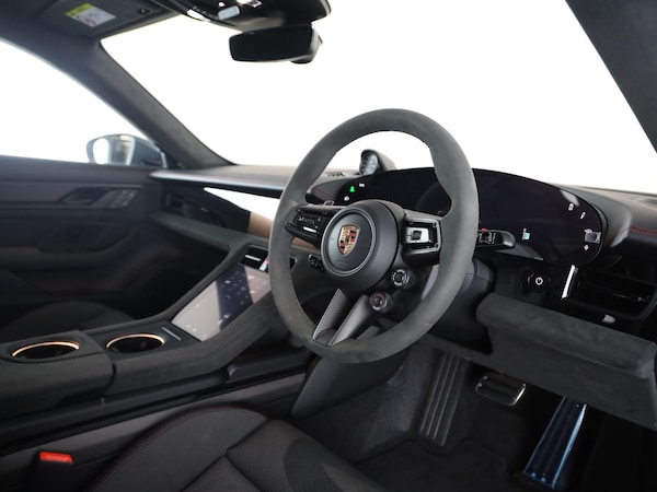 Used Porsche Taycan 2025 for sale - 75585871: Photo 8
