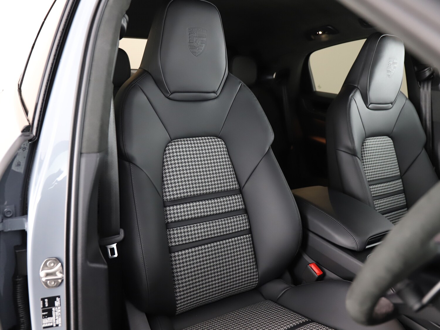 Used Porsche Cayenne 2025 for sale - 75296348: Photo 14