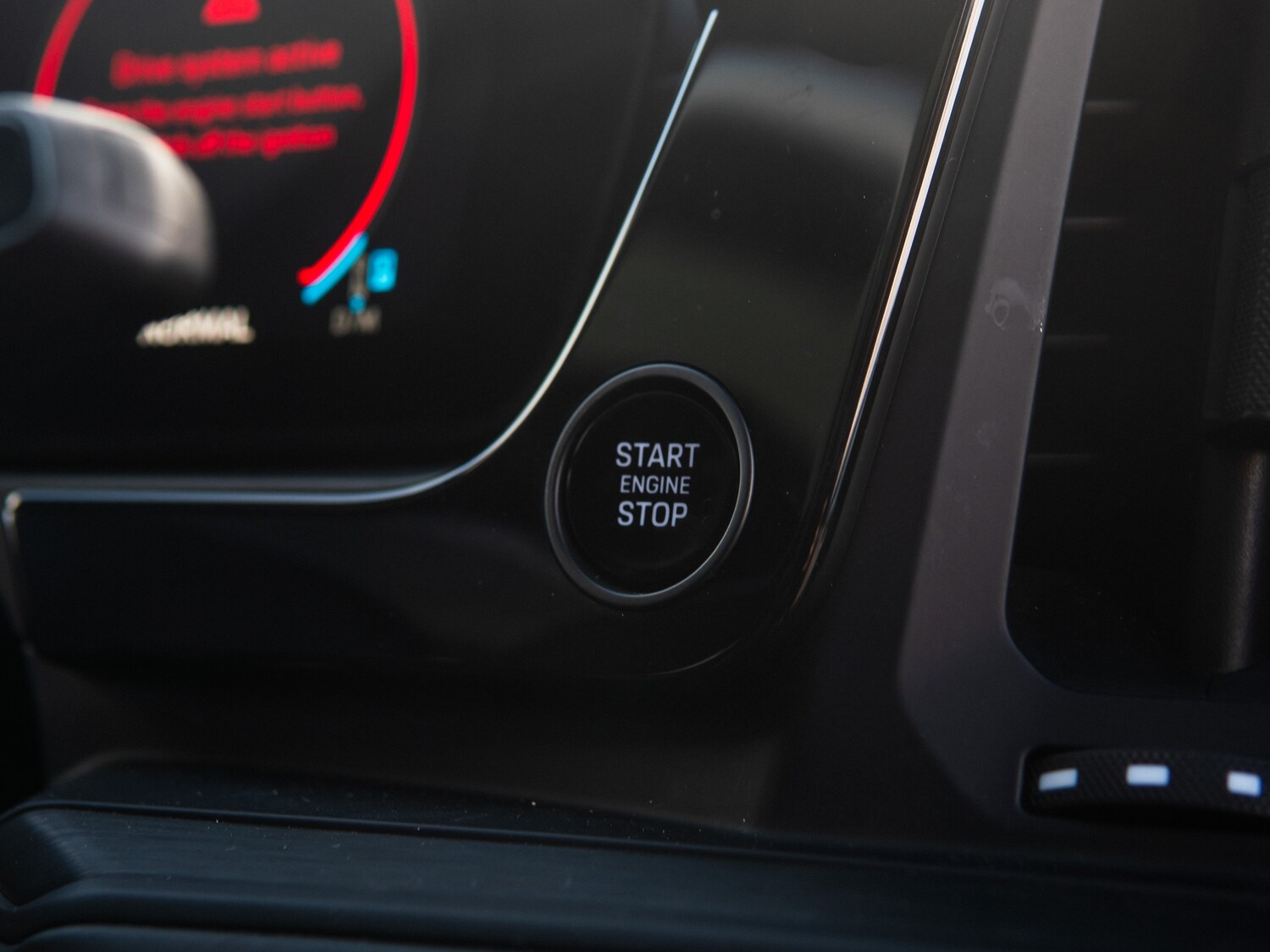 Used Porsche Cayenne 2024 for sale - 78111230: Photo 37