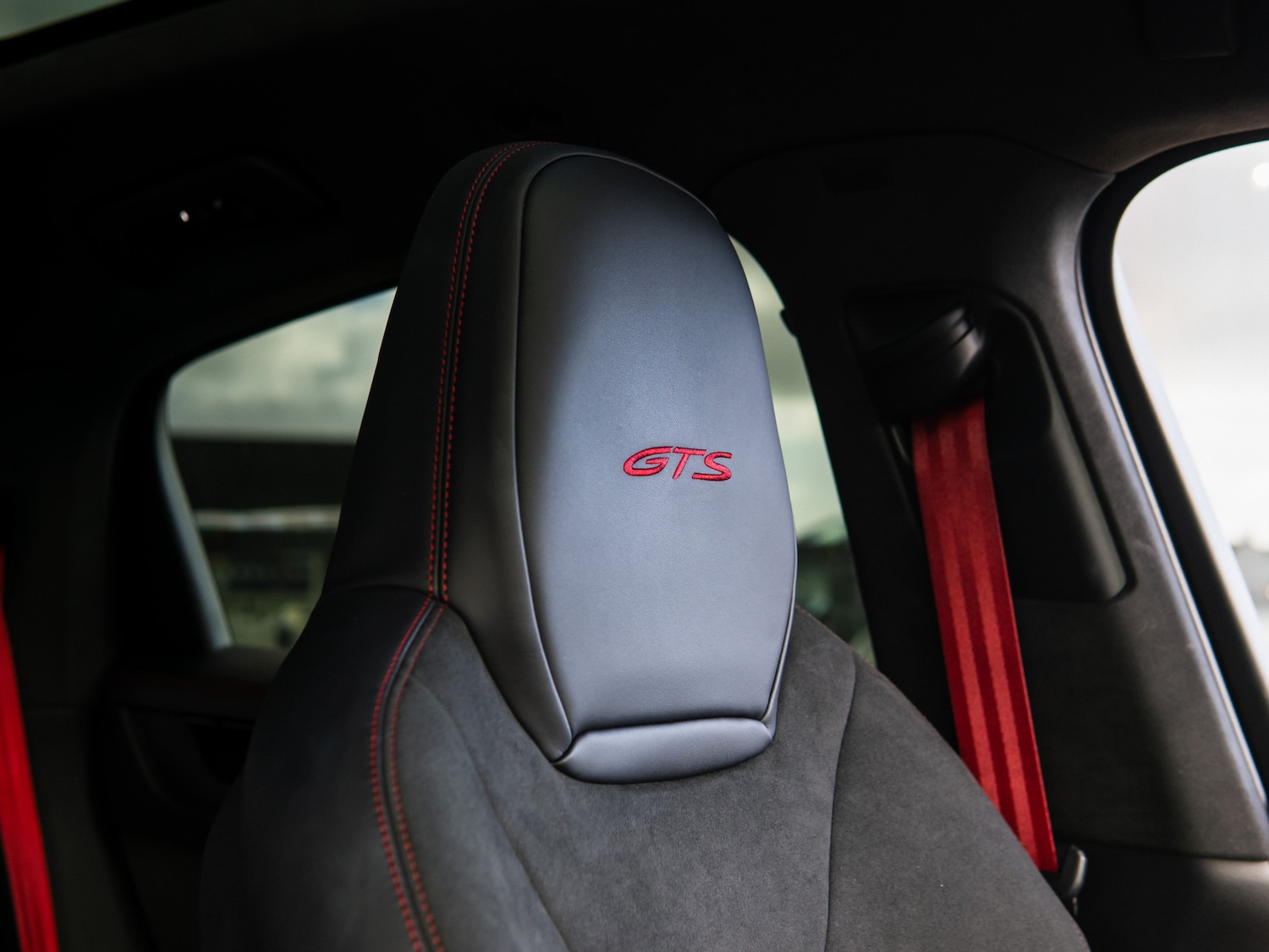 Used Porsche Cayenne 2024 for sale - 78111230: Photo 41