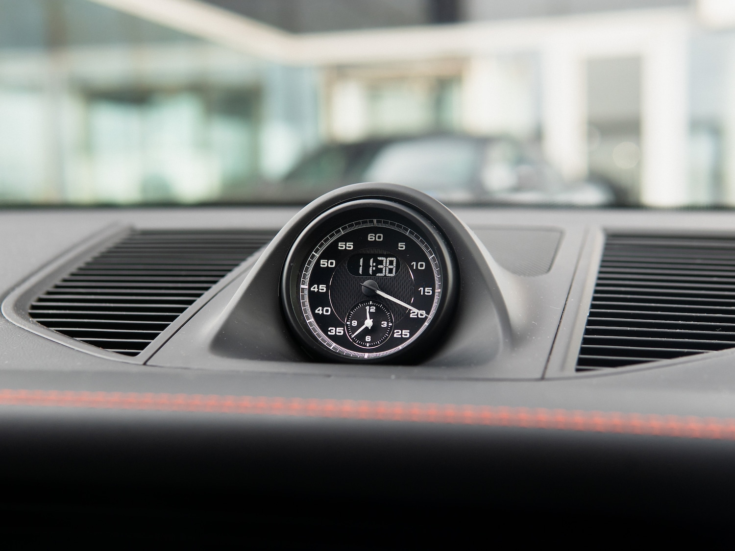 Used Porsche Macan 2024 for sale - 77989780: Photo 10