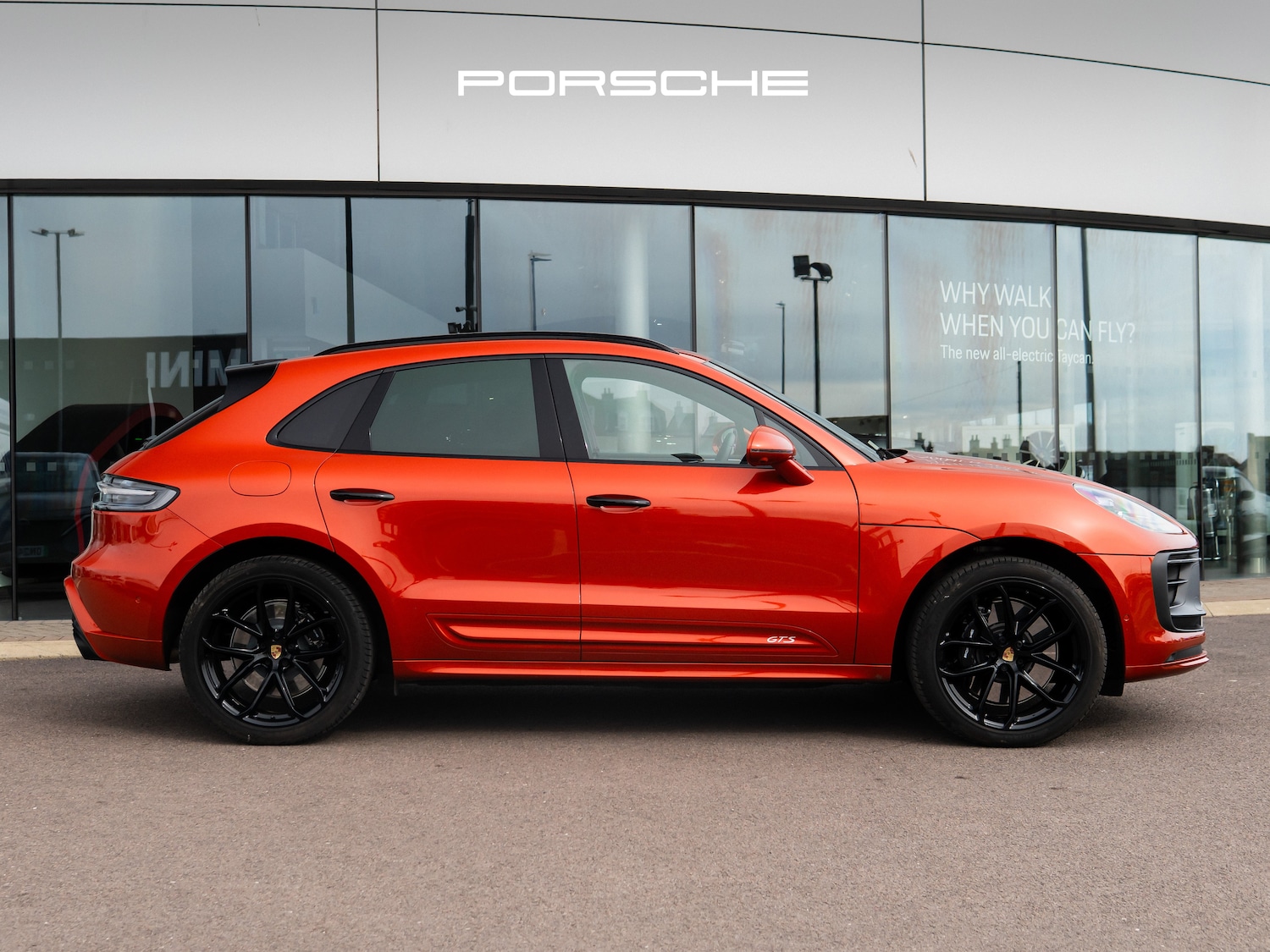 Used Porsche Macan 2024 for sale - 77989780: Photo 3
