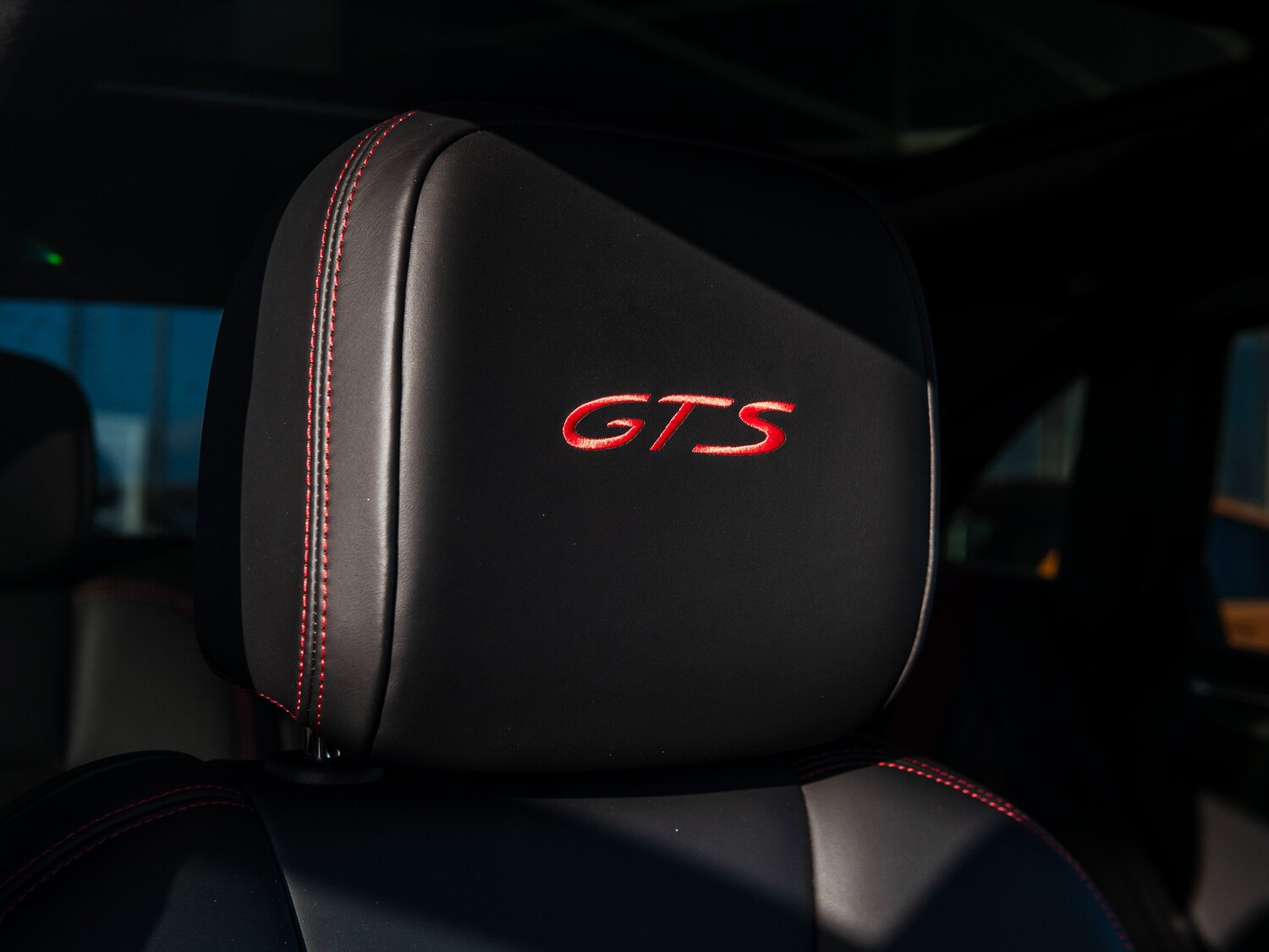 Used Porsche Macan 2022 for sale - 76627426: Photo 37