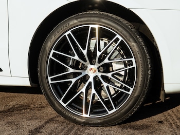 Used Porsche Macan 2022 for sale - 76627426: Photo