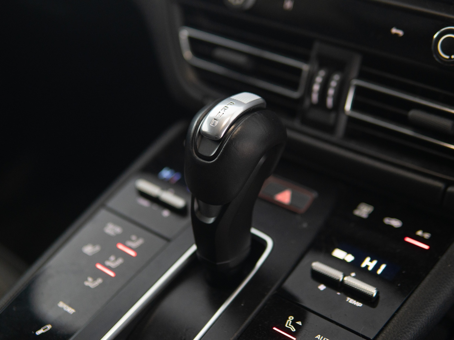 Used Porsche Macan 2022 for sale - 77172404: Photo 11