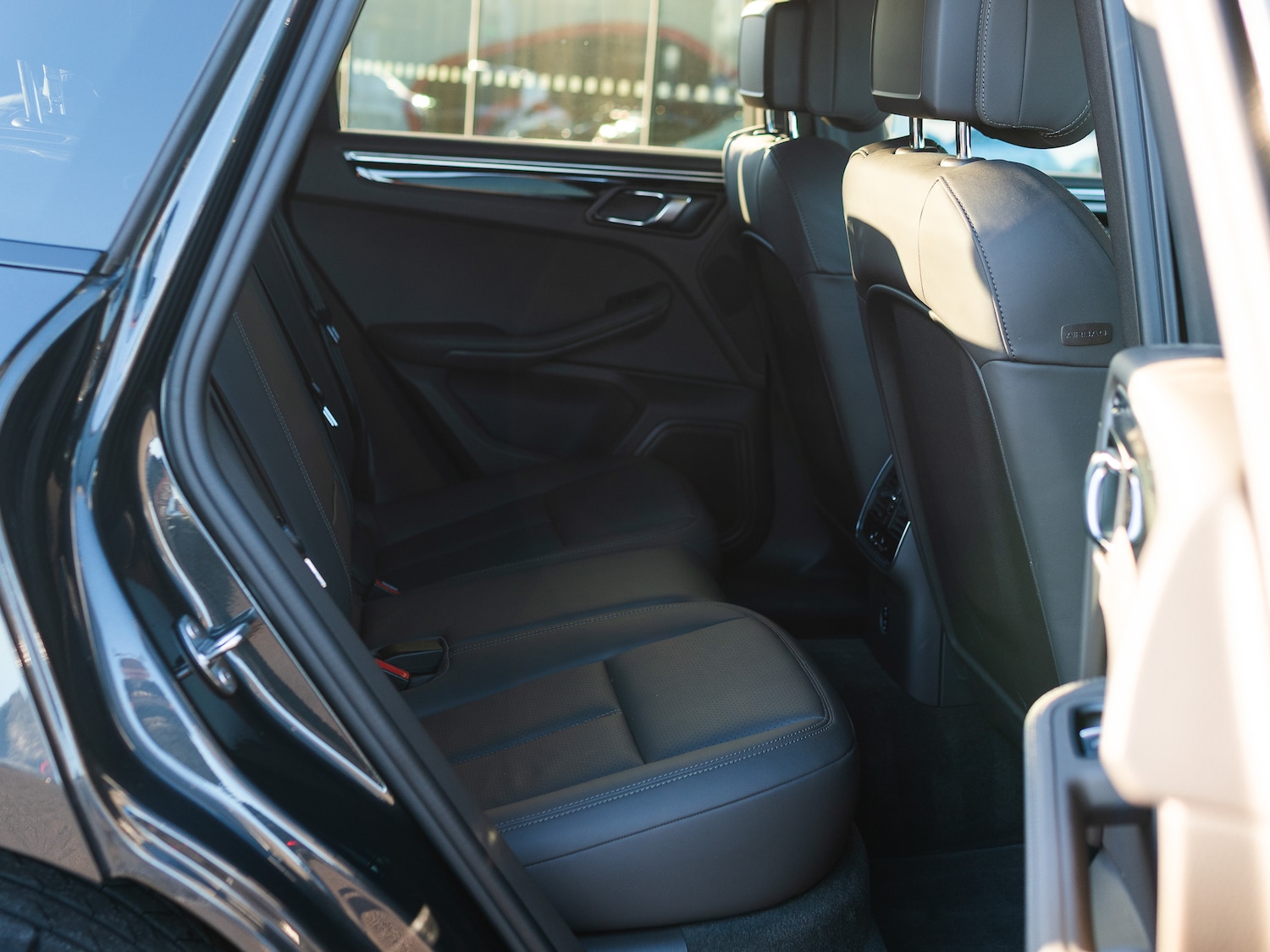 Used Porsche Macan 2023 for sale - 78067965: Photo 41