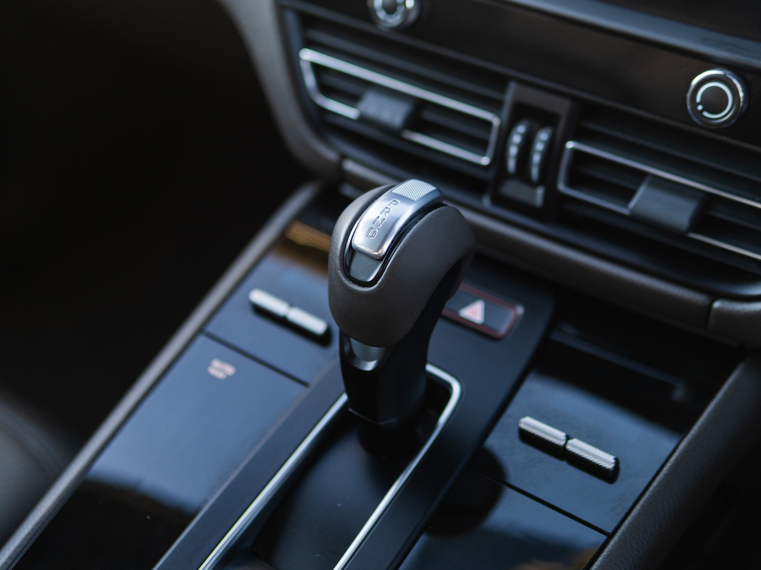 Used Porsche Macan 2023 for sale - 78067965: Photo 43