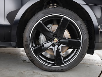 Used Porsche Macan 2020 for sale - 75716839: Photo