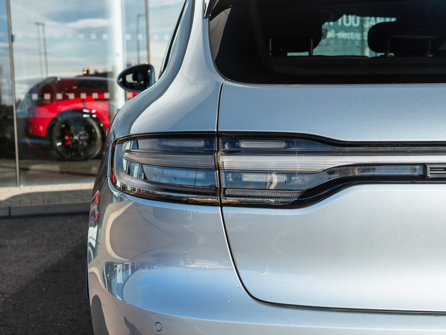 Used Porsche Macan 2021 for sale - 77571211: Photo 28