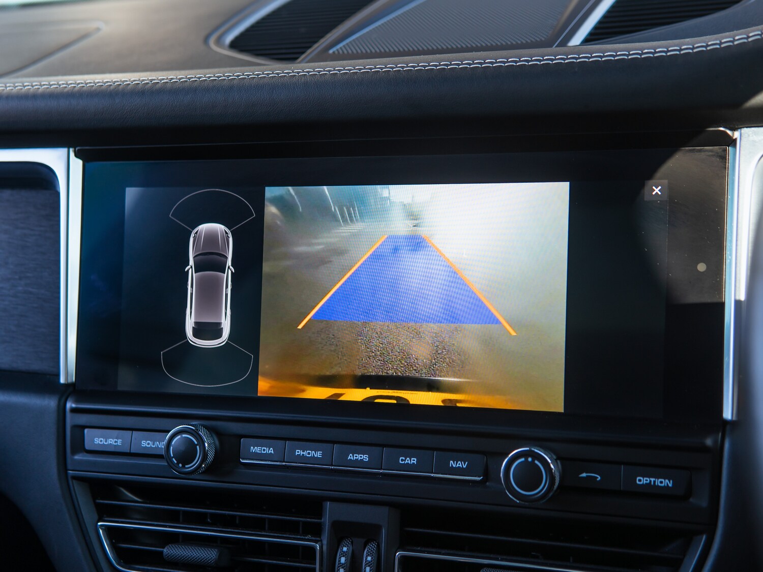 Used Porsche Macan 2021 for sale - 77571211: Photo 30