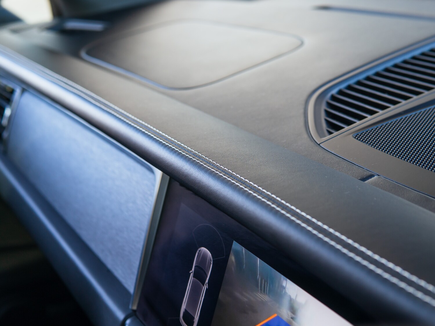 Used Porsche Macan 2021 for sale - 77571211: Photo 32