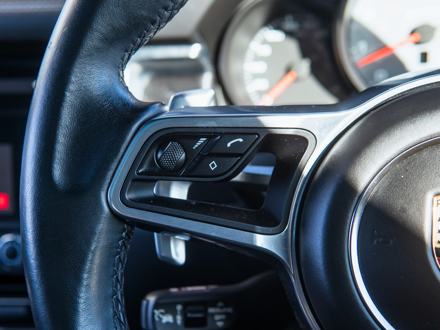 Used Porsche Macan 2021 for sale - 77571211: Photo 37