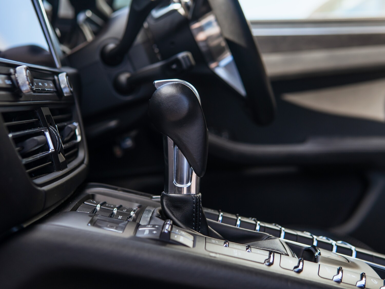 Used Porsche Macan 2021 for sale - 77571211: Photo 48