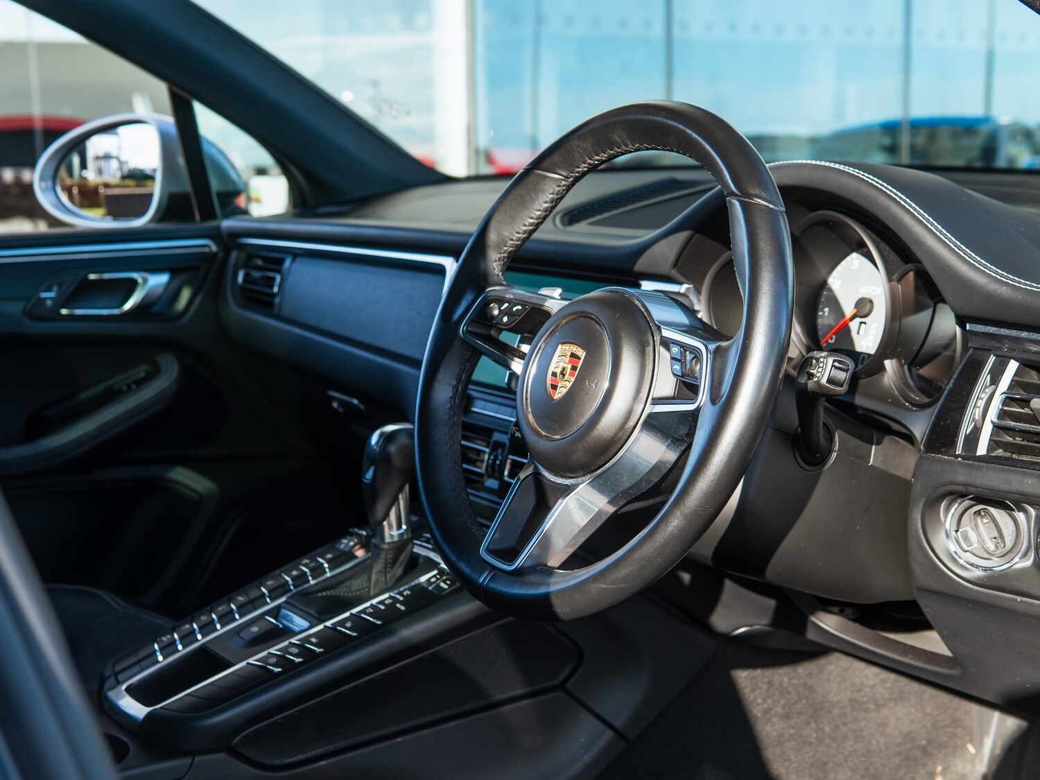 Used Porsche Macan 2021 for sale - 77571211: Photo 6