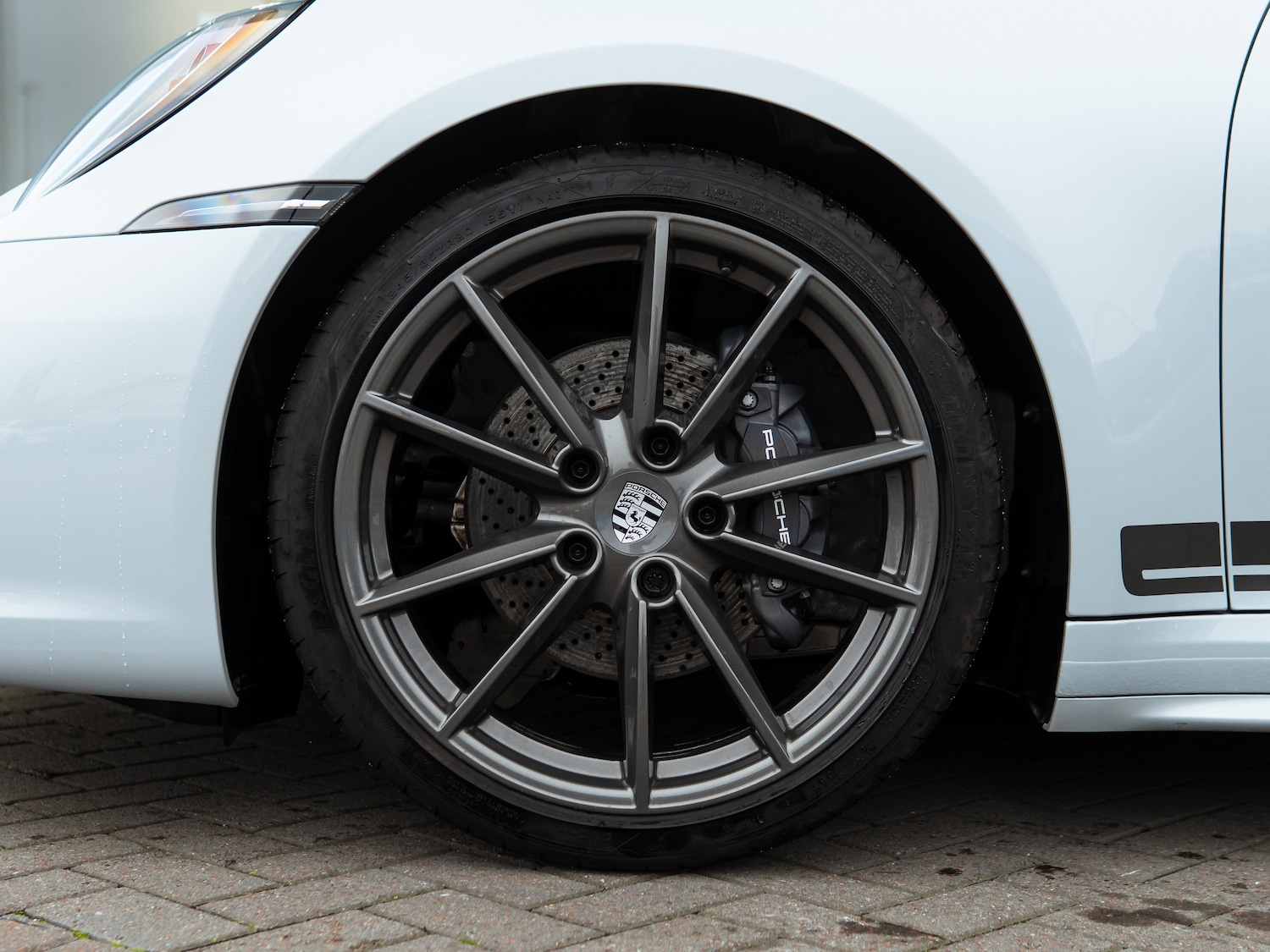 Used Porsche 911 2024 for sale - 76711906: Photo 3