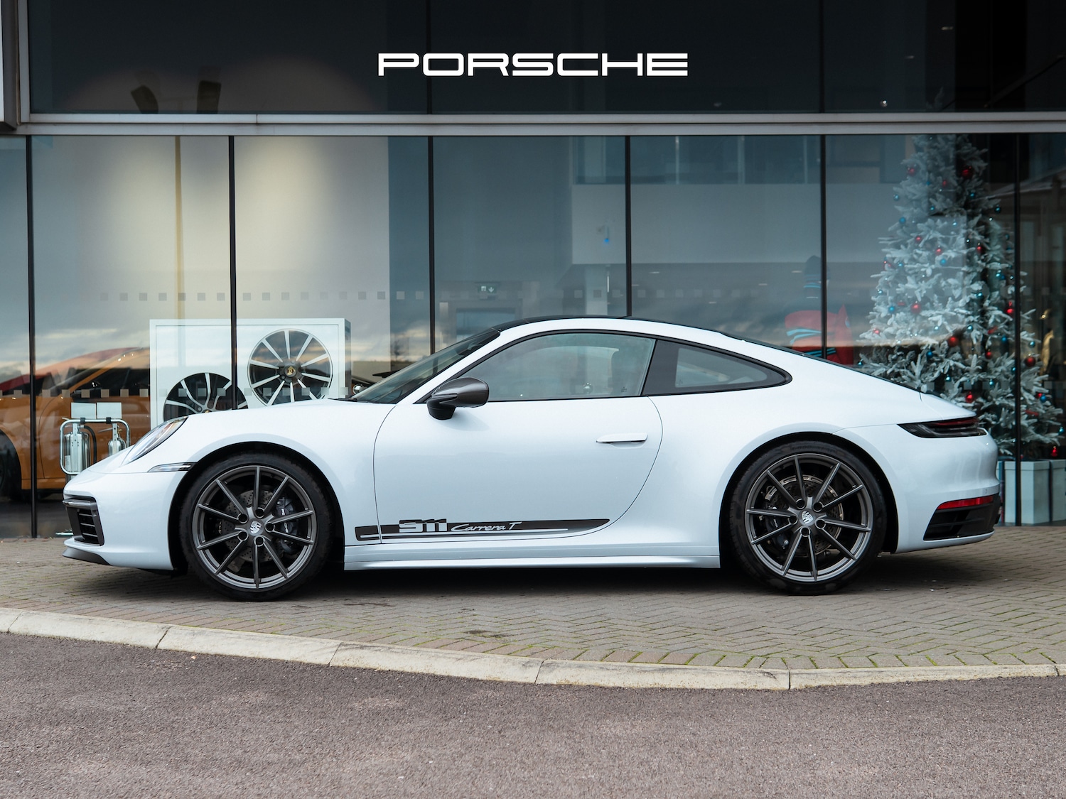 Used Porsche 911 2024 for sale - 76711906: Photo 4