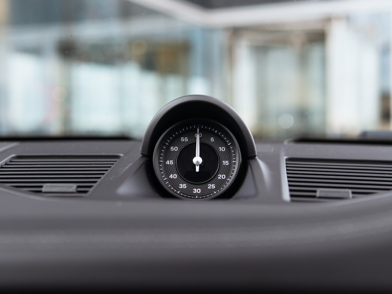 Used Porsche 911 2024 for sale - 76711906: Photo 8